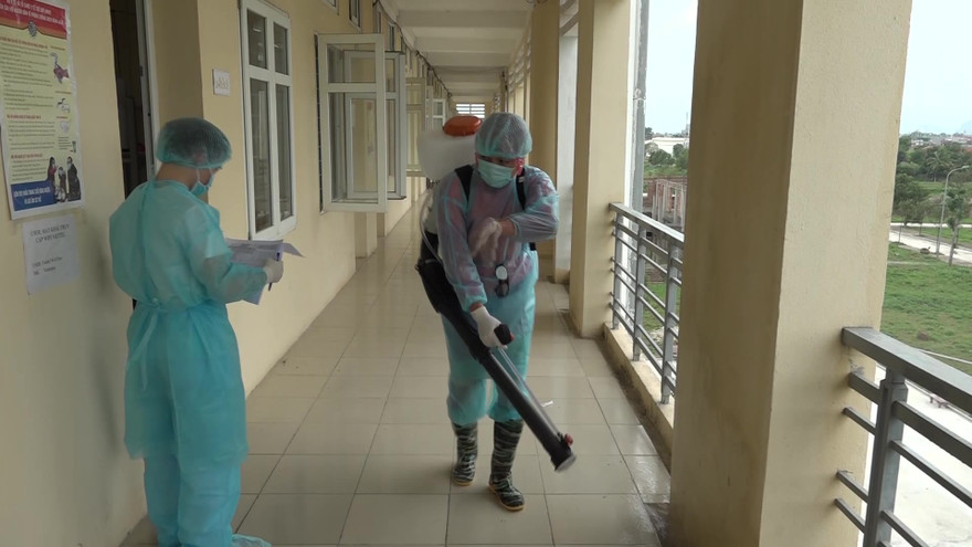 Bên trong trung tâm cách ly người trở về từ vùng dịch tại Thanh Hóa