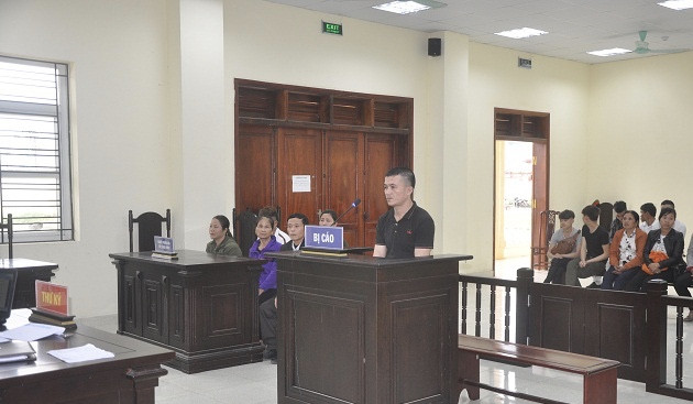 Đâm chết quản lý chợ do mâu thuẫn dừng xe gây cản trở giao thông