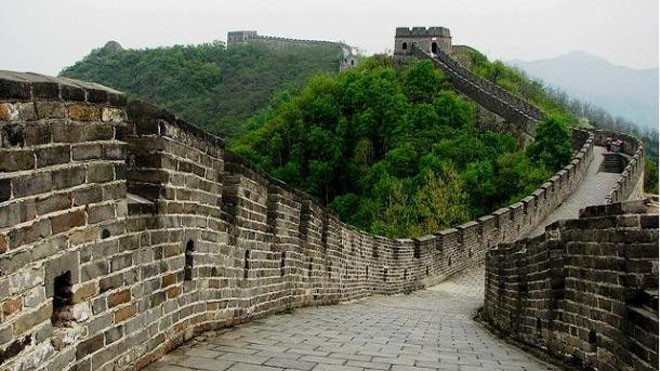 Tổng chiều dài của Vạn Lý Trường Thành lên tới 8.851 km.