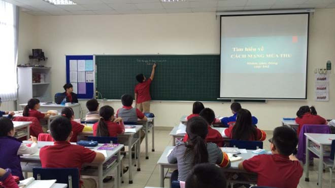 Để thiết kế bài giảng cho các bạn khác trong lớp, nhóm trợ giảng nhí đã tự tìm hiểu kỹ càng về bài học