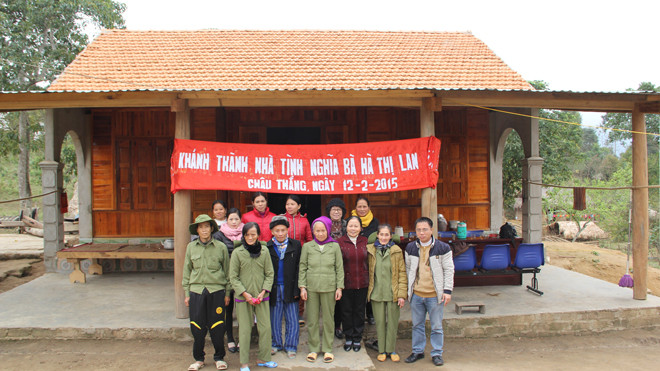 Bàn giao nhà tình nghĩa cho cựu TNXP Hà Thị Lan