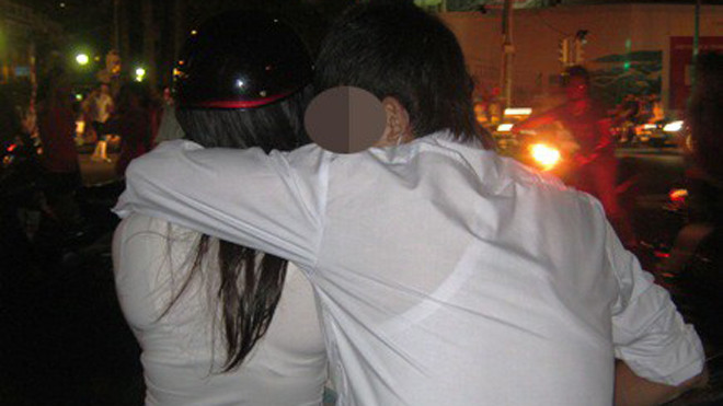 Tuy mới lần đầu gặp mặt nhau, nhưng nhiều cô gái trẻ sẵn sàng 'trao cái ngàn vàng' cho người yêu hờ. Ảnh minh họa.