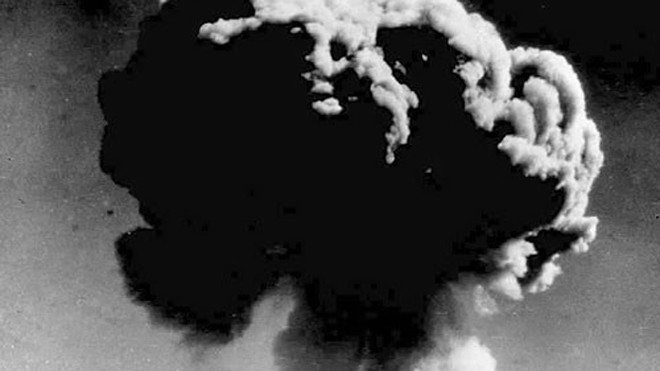 Ảnh nổ bom nguyên tử đầu tiên của Trung Quốc nổ vào ngày 16.10.1964 - Ảnh: China.org.cn