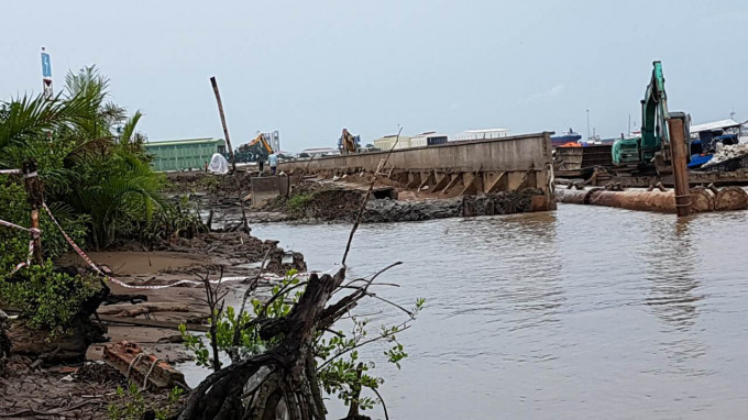 Sập kè Tắc Sông Chà, nguyên Phó Giám đốc Sở GTVT TPHCM bị kiểm điểm