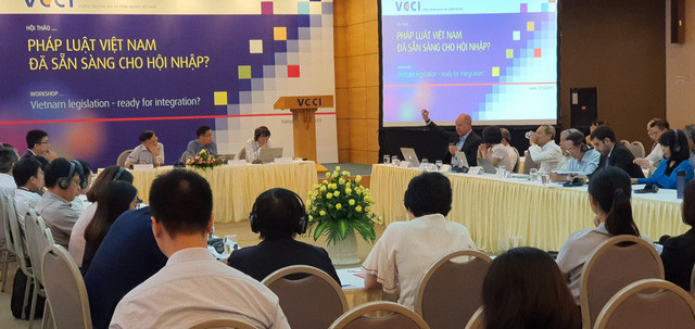 Quang cảnh hội thảo “Pháp luật Việt Nam đã sẵn sàng cho hội nhập?” 