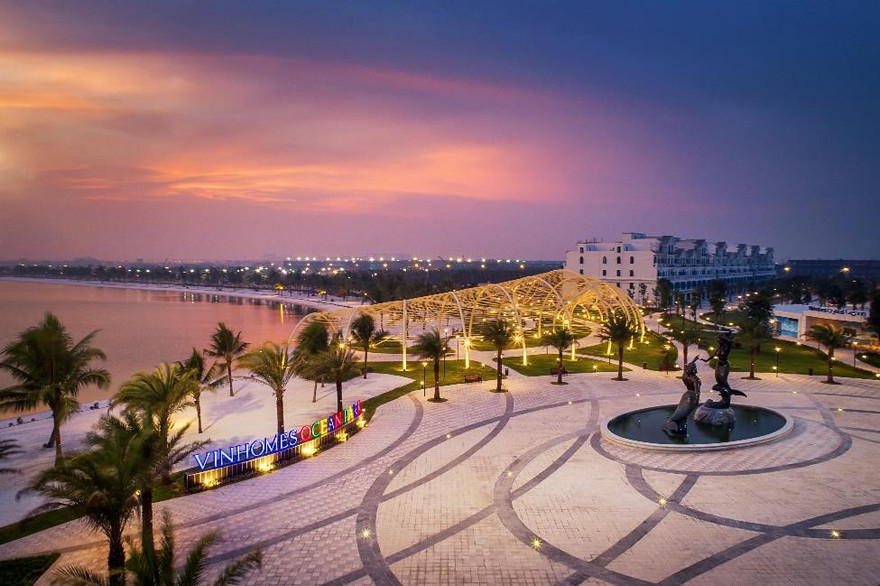 Ngay sau khi Chủ đầu tư phát thẻ ra vào, rất nhiều cư dân tương lai Vinhomes Ocean Park đã hào hứng book lịch với Ban quản lý để có thể trải nghiệm các tiện ích của thành phố biển hồ.