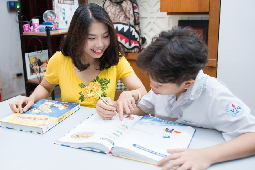 Tự học tiếng Anh tại nhà với sản phẩm của Easy Language