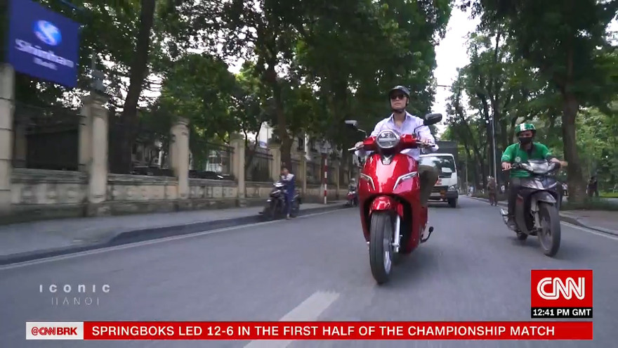 Xe máy điện VinFast 'chiếm sóng' truyền hình Mỹ 