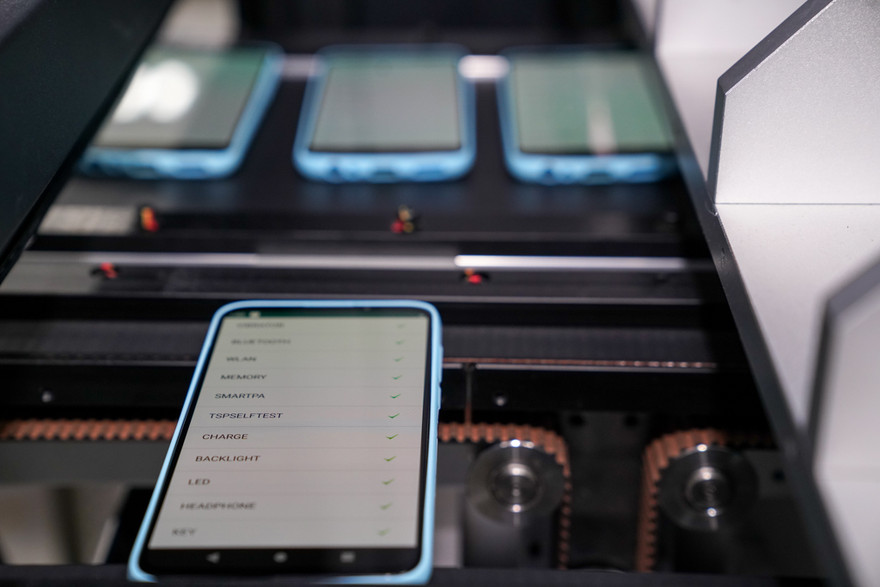 VinSmart đã tinh chỉnh, tuỳ biến ra hệ điều hành VOS dành riêng cho thị trường Việt Nam