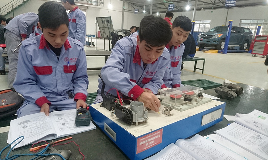 Các trường đào toạ nghề hoạt động ngày càng hiệu quả, tuyển sinh được cải thiện từng năm, và có tới hơn 85% học viên nghề ra trường có việc làm với thu nhập tốt.