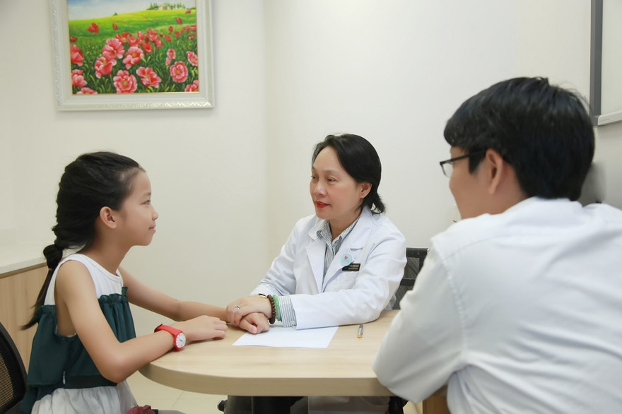 PGS TS BS Huỳnh Thoại Loan, Trưởng khoa Nhi - Sơ sinh, bệnh viện ĐKQT Vinmec Central Park