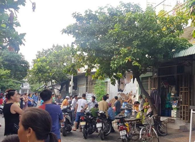 Người phụ nữ tử vong với vết cắt sâu trên cổ 