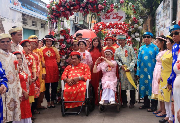 Đám cưới tập thể đặc biệt của 100 cặp đôi khó khăn, khuyết tật