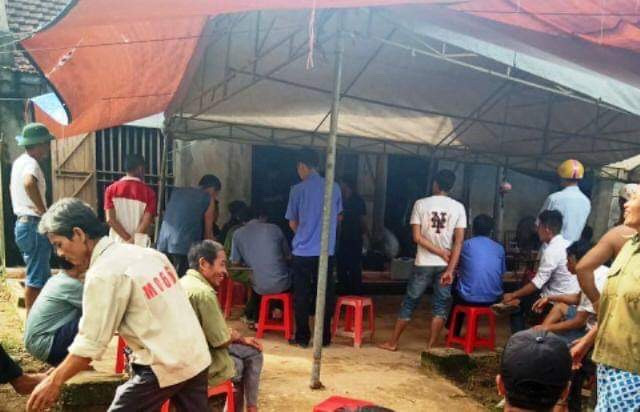 Con trai đoạt mạng mẹ đẻ