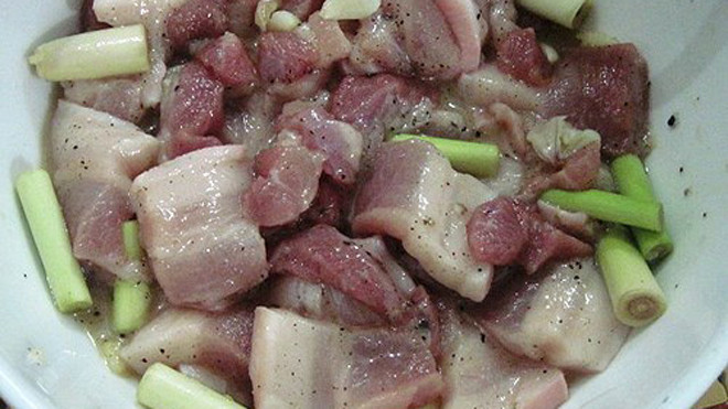 Cách làm thịt ba chỉ kho củ cải muối ngon tuyệt