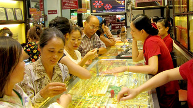 Tỷ giá USD lấy lại đà sau cú tụt dốc