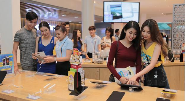 Nắm bắt xu hướng, MobiFone “lấn sân” sang thị trường bán lẻ 