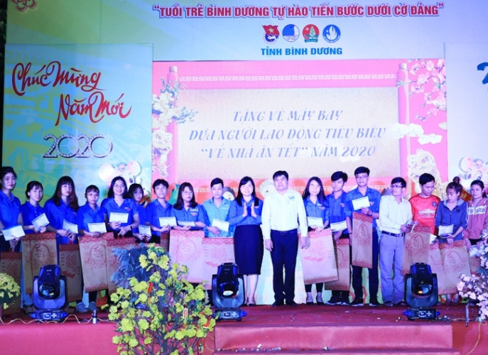 Tích cực chăm lo hiệu quả kịp thời đời sống thanh niên công nhân 