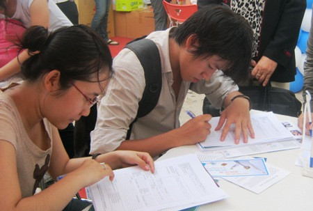 Không phải cử nhân nào cũng nỗ lực hết mình để tìm kiếm việc làm. 