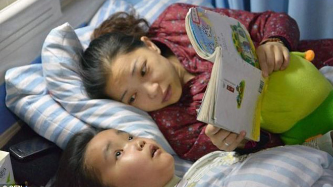 Bé 7 tuổi hiến thận cứu mẹ sau khi chết