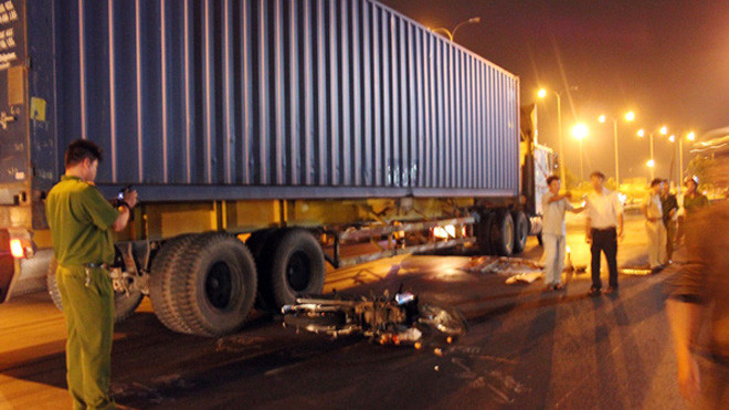 Hiện trường vụ tai nạn thương tâm. Ảnh: Ngôi sao.