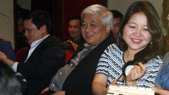 Bầu Kiên đã từng giữ nhiều chức vụ tại các ngân hàng, công ty. 