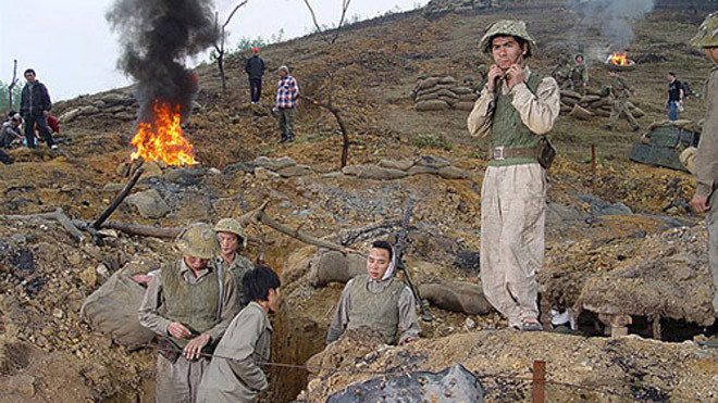 Một cảnh trong phim "Sống cùng lịch sử". Ảnh: Đoàn làm phim.