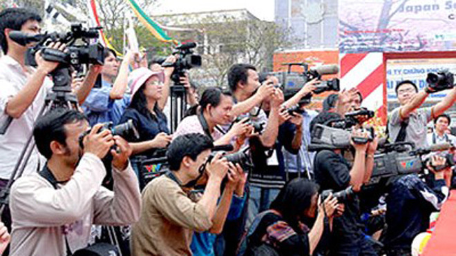 Mùa tuyển sinh ĐH, tìm hiểu ngành Báo chí