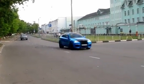 Hai xế hộp tự gây vạ khi đua tốc độ