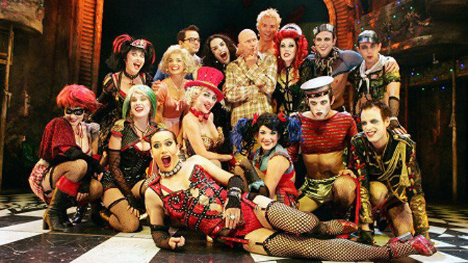 Những cách xem phim “quái chiêu” nhất thế giới