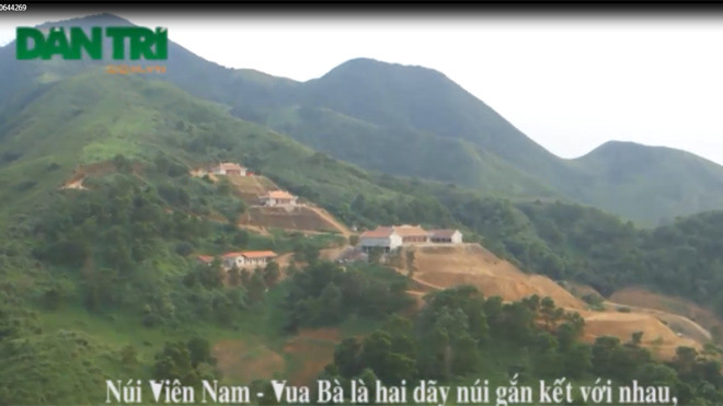 Ngỡ ngàng cảnh đẹp núi non sừng sững giữa Hà Nội