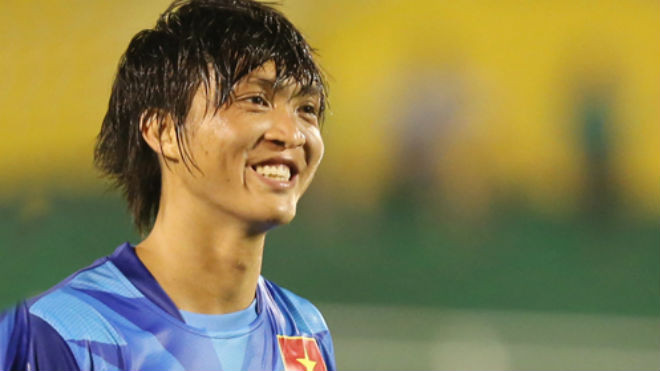 Tuấn Anh thoải mái đón nhận quyết định phải chia tay AFF Cup 2016. Ảnh: Đức Đồng