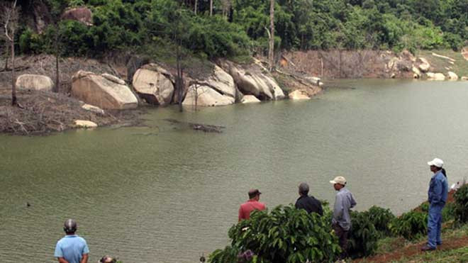 Hồ thủy lợi có 3 nữ sinh đuối nước. Ảnh: Hoài Thanh.