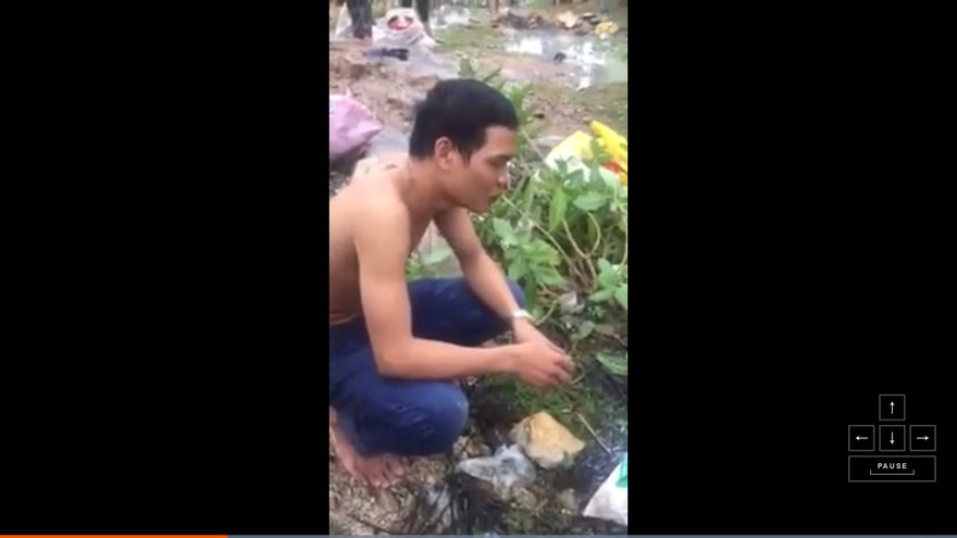 Tài xế bật khóc khi xe cháy rụi, hàng hóa bị lấy trộm