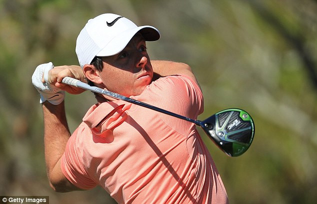 Rory McIlroy kết thúc vòng 3 với 7 gậy âm