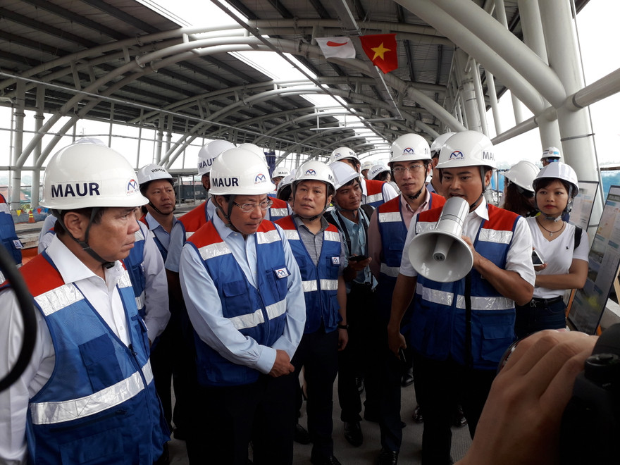 Chủ tịch TP.HCM xin Phó Thủ tướng khẩn cấp gỡ vướng vốn Metro số 1