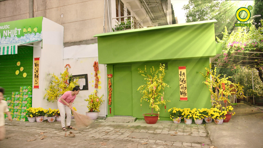 Lấy bối cảnh người người người, nhà nhà chuẩn bị đón Tết