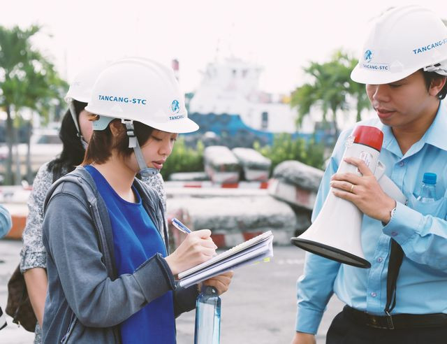 Cơ hội nghề nghiệp rộng mở với sinh viên ngành Logistics và quản lý chuỗi cung ứng