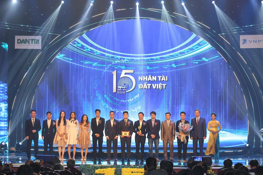 'Ai sẽ giải bài toán của Việt Nam nếu không phải chính người Việt'