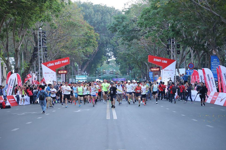 Chinh phục cung đường xanh tại giải Marathon quốc tế TPHCM Techcombank 2019