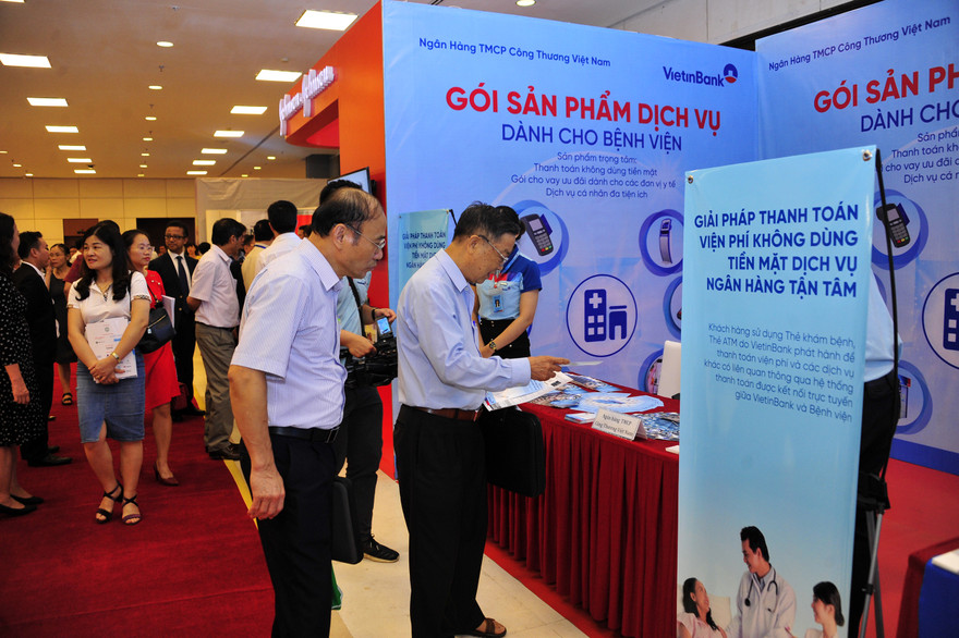 VietinBank cung cấp nhiều dịch vụ chất lượng cao cho các bệnh viện Ảnh: TL