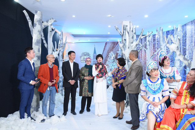 Quán Thanh xuân tháng 12: Đường xa tuyết trắng