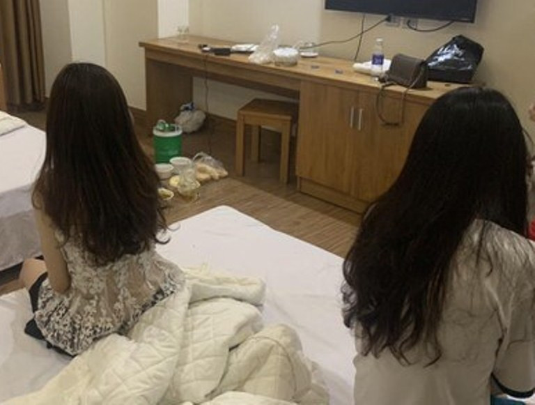 Bắt nhóm đối tượng tổ chức bán dâm, ‘bay lắc’ cho dân chơi trong khách sạn