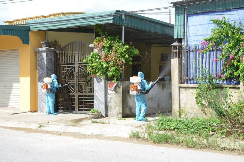 Bé 2 tuổi đi xe riêng từ TP Hồ Chí Minh về Thanh Hoá dương tính SARS-CoV-2