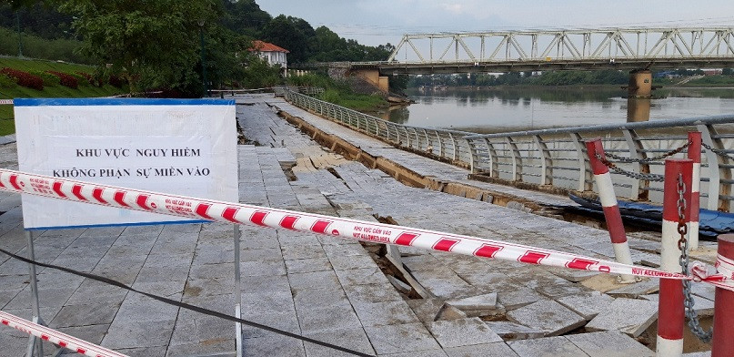 Cảnh báo hiện trường sạt lở