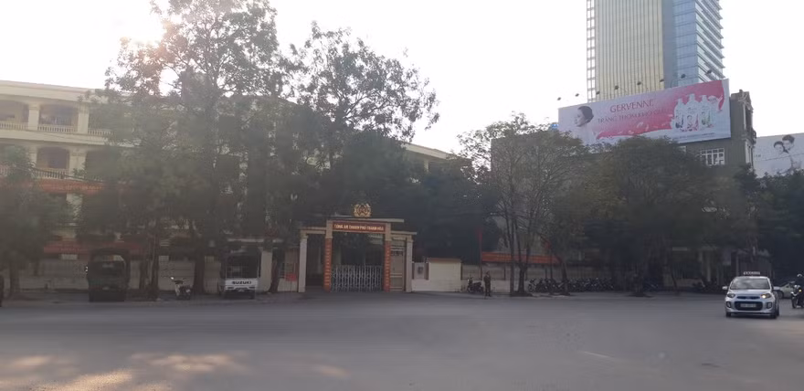 Tạm đình chỉ công tác Trưởng Công an bị tố nhận tiền 'chạy án'
