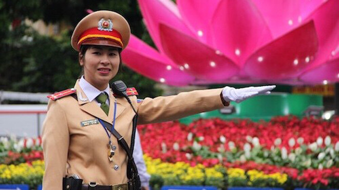 Nữ CSGT Phan Quỳnh Anh