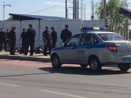 Radio Thế giới 24h: Hơn 200 người hỗn chiến ở nghĩa trang