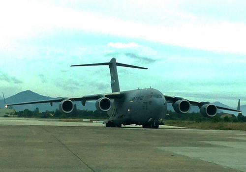 Chiếc C-17 của đoàn tổng thống Obama có mặt tại Đà Nẵng. Ảnh: N.Đ.