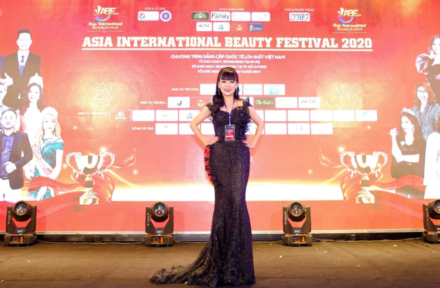 Doanh nhân Phạm Bích Thủy trong vai trò Ban tổ chức cuộc thi